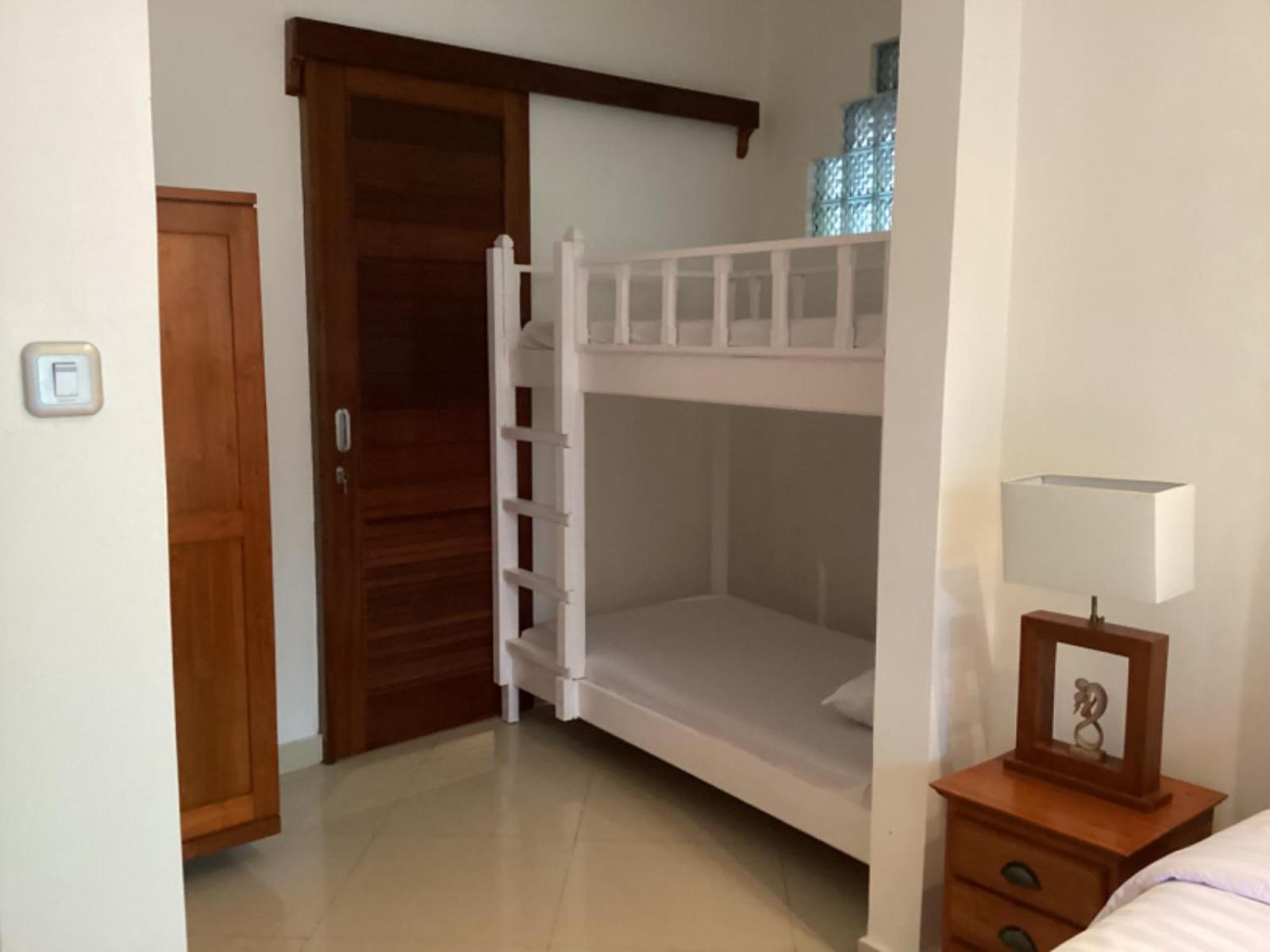 Puri Oka Beach Bungalows Candidasa Exterior foto